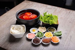 Bún qua cầu cùng câu chuyện ý nghĩa về tình cảm vợ chồng